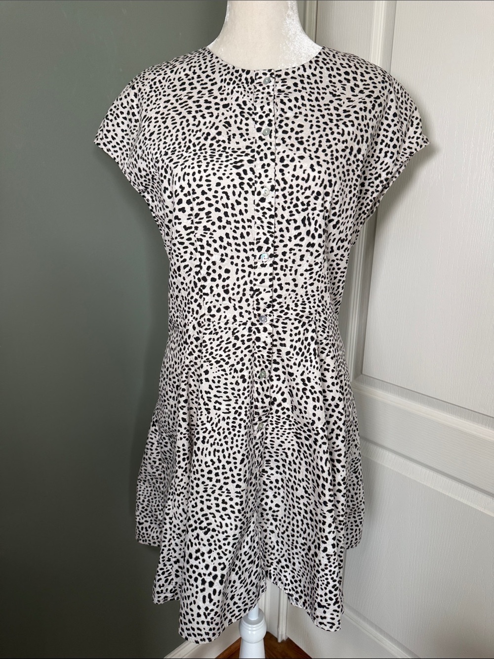 H&M Animal Print Button Front Mini Dress Size Medium